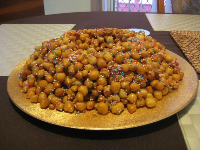 Struffoli: la ricetta di Natale di Sorrento