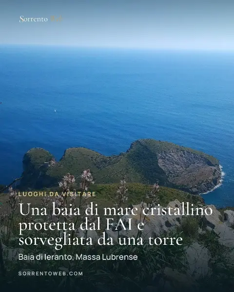 Una baia di mare cristallino protetta dal FAI e sorvegliata da una torre